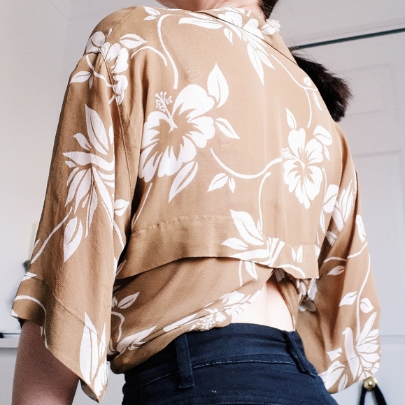 Short sleeve blouse - Picture 2 of 3